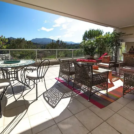 Riviera Golf Apartment *